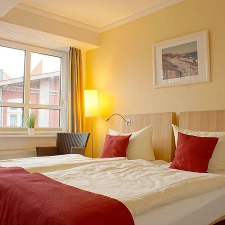 Baltic Koelln Hotel Heiligenhafen Dış mekan fotoğraf